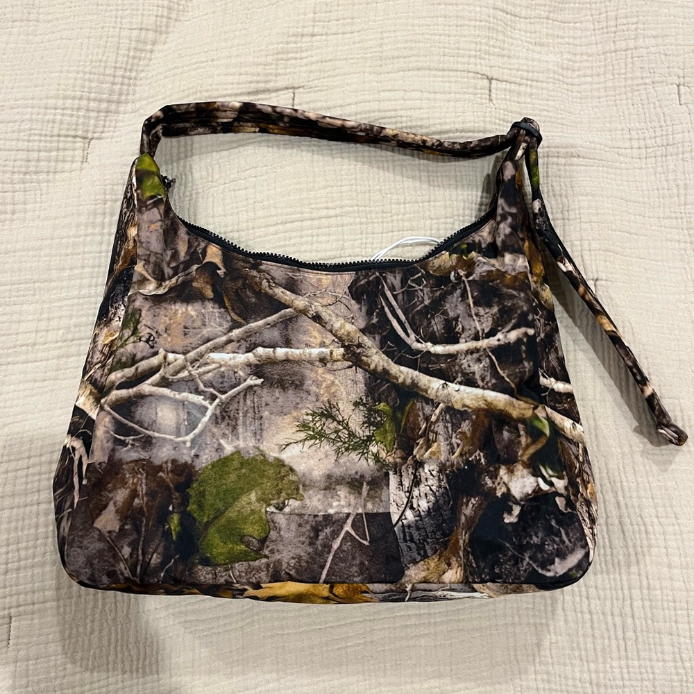 NWT BAGGU Photo Forest Nylon Shoulder Bag